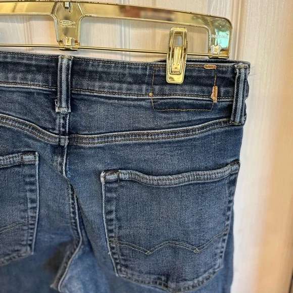 **HOST PICK** American Eagle Relaxed Straight Airflex+ 31x32 - Picture 7 of 15